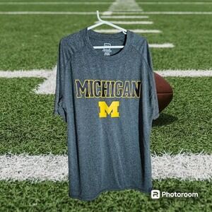 Proedge Michigan‎ Dri Fit Size M  (Q66)